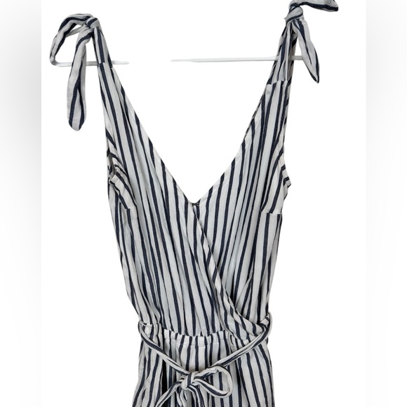 Abercrombie & Fitch romper with shorts & tank, S, stripes, Preppy Coastal Beach - Picture 4 of 9